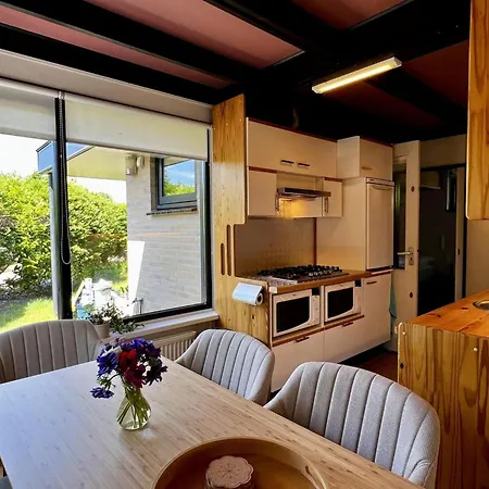 For 6 In Sint Maartenszee