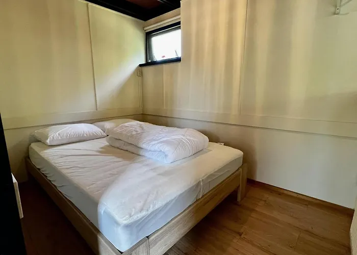 Feriehus For 6 In Sint Maartenszee