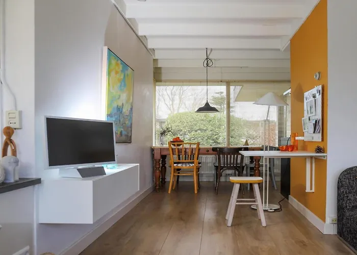 For 6 In Sint Maartenszee *