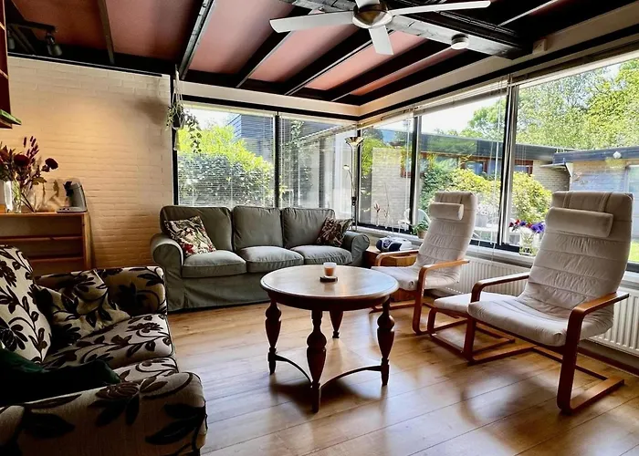 Feriehus For 6 In Sint Maartenszee