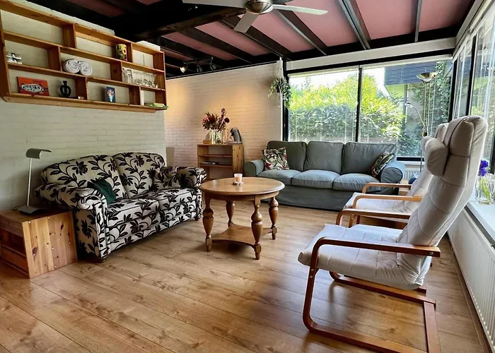 For 6 In Sint Maartenszee *