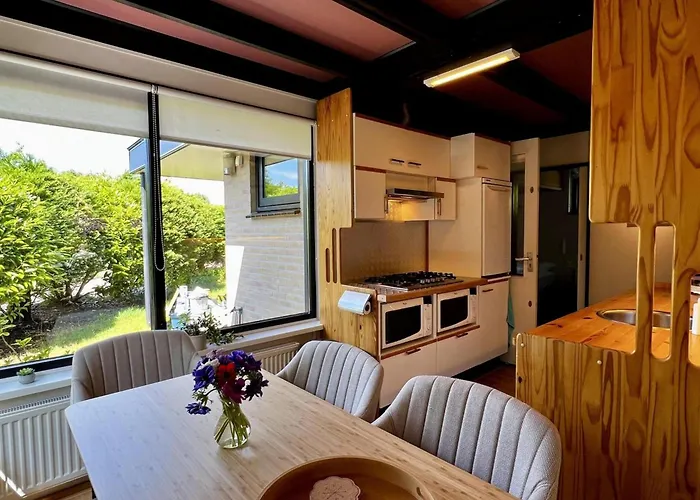 For 6 In Sint Maartenszee