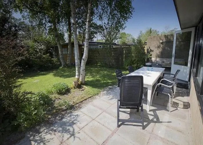 For 6 In Sint Maartenszee *