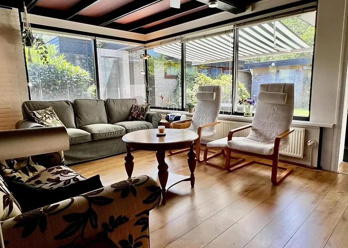 Hébergement de vacances For 6 In Sint Maartenszee *