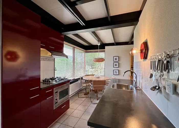 Hébergement de vacances For 6 In Sint Maartenszee Sint Maartensvlotbrug